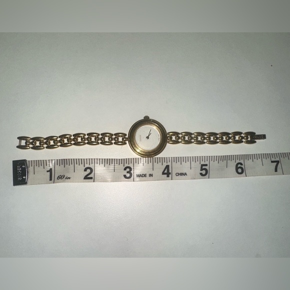 Vintage Authentic Gucci Gold plated six Colors Watch Change Bezel - Picture 14 of 14